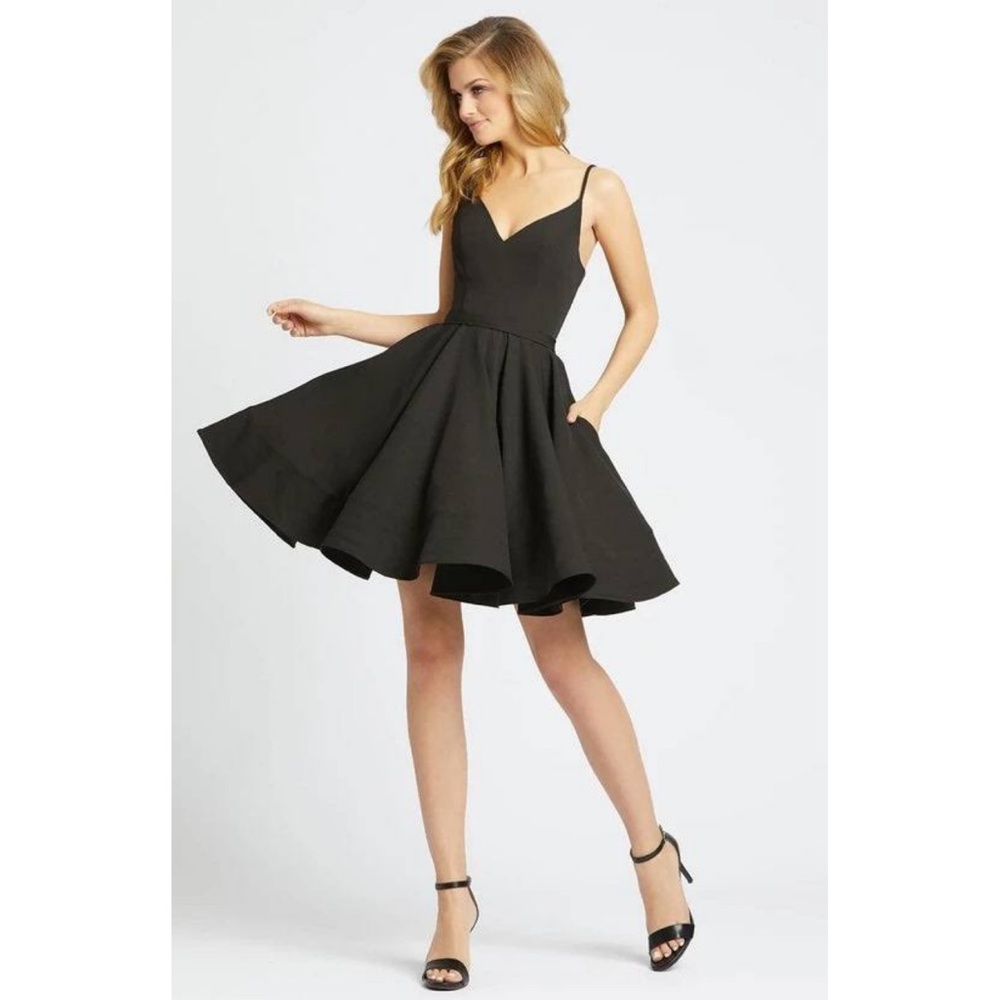 Ieena for Mac Duggal Black Fit & Flare Cocktail Party Dress Size 2
